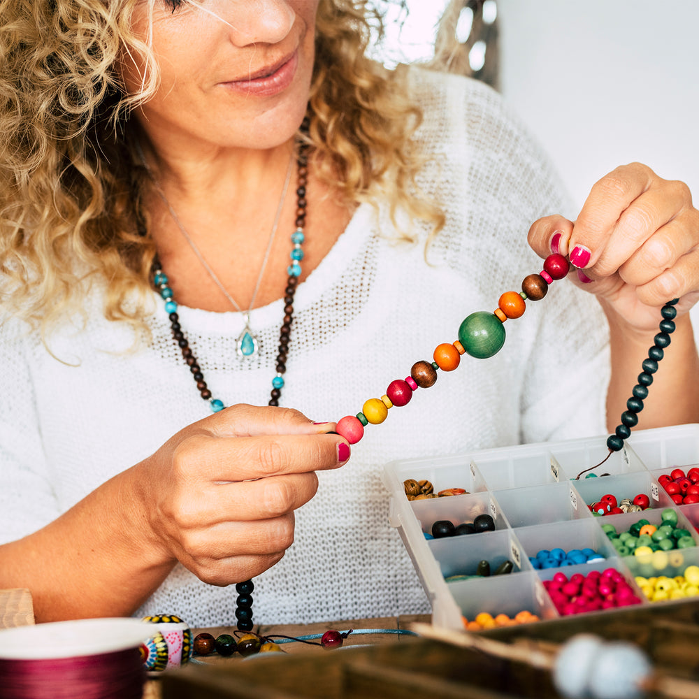 How To Make A Quick And Easy Beaded Rope Necklace In Under 30